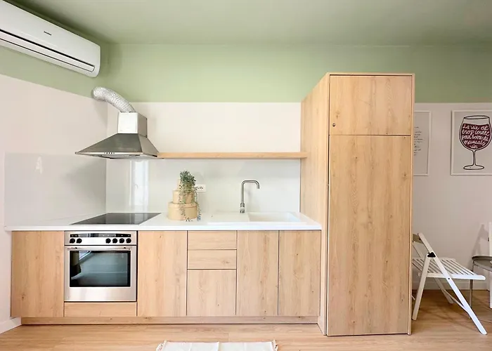 Cozy Nest Golem- 1 Min From The * Golem (Tirana)