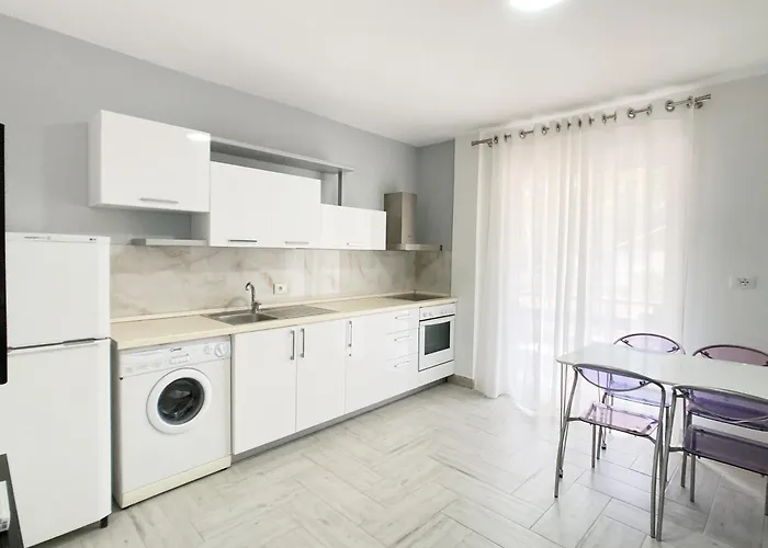 Cozy Nest Golem- 1 Min From The * Golem (Tirana)