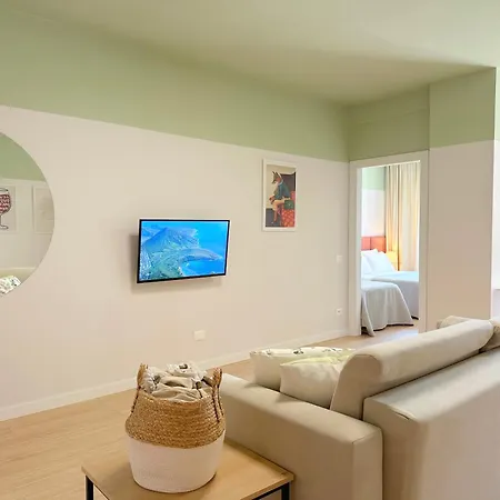 Cozy Nest Golem- 1 Min From The *